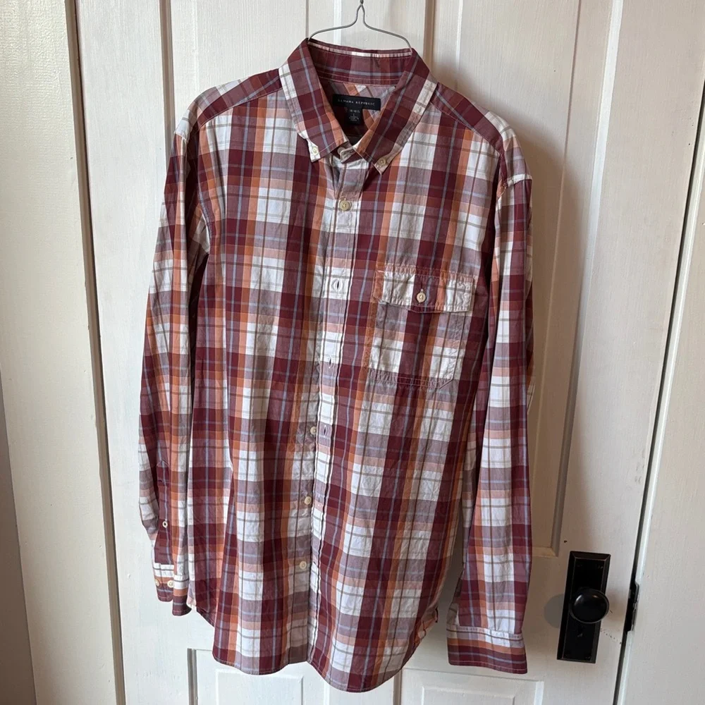 Banana‎ Republic Men's Plaid Shirt - Red, White, and Brown